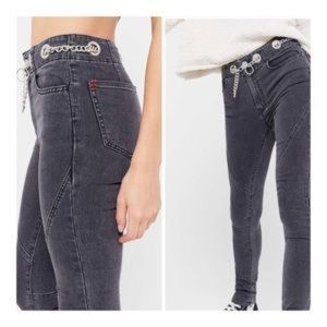 BDG Twig Chain Belt Jeans size 27